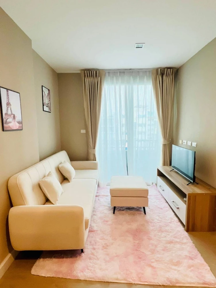 For rent: Metro Luxe Ratchada, beautifully decorated room with a cool theme, fully furnished, with a view of the swimming pool. Reserve now!