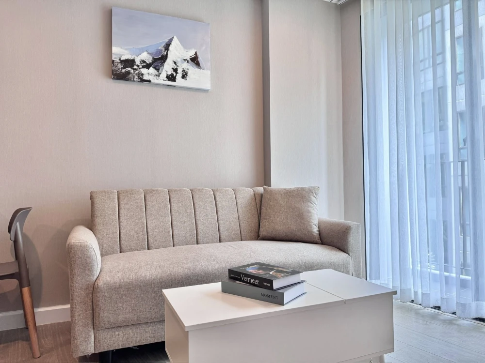 For rent: Metro Luxe Riverfront Rattanathibet, Building C. Beautiful room with high-quality furniture. Ready to move in!