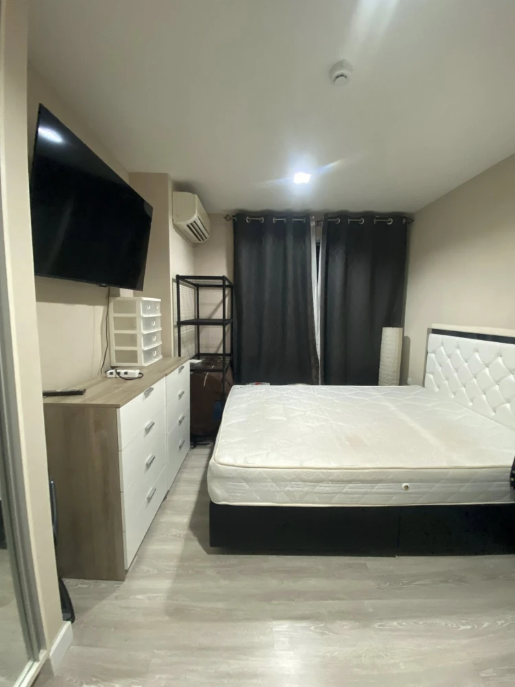 For rent: Metro luxe Kaset, behind the building is RS Company, no buildings blocking the view, quiet and comfortable, complete with electrical applian