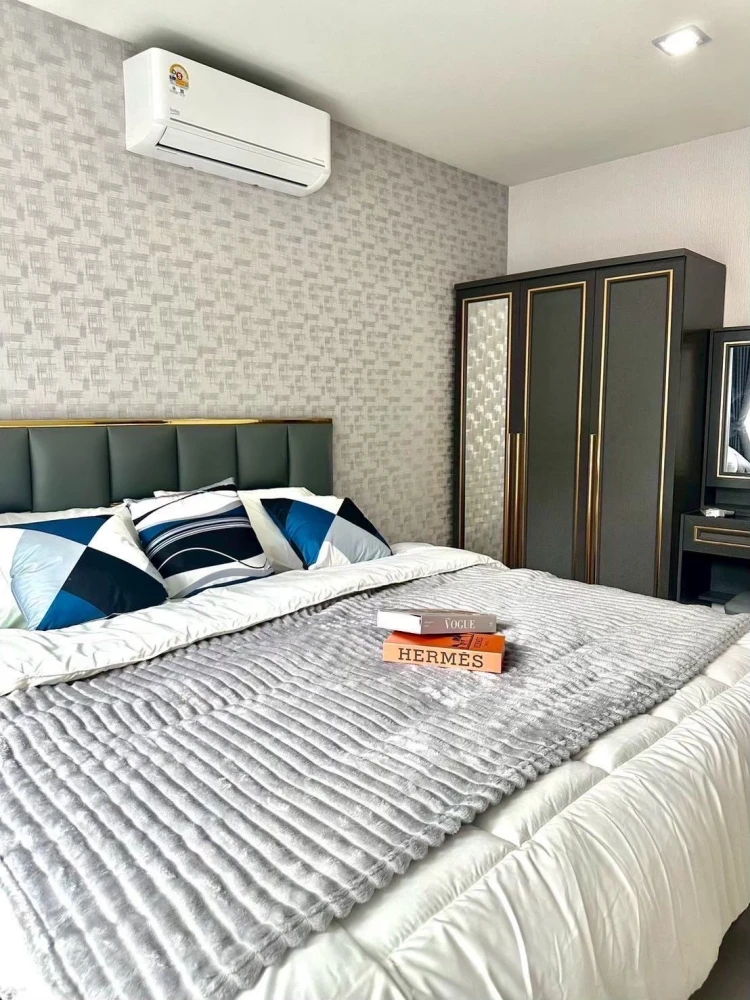 Metro Park Sathor for rent, nice and spacious room, hurry and reserve now before you miss out.