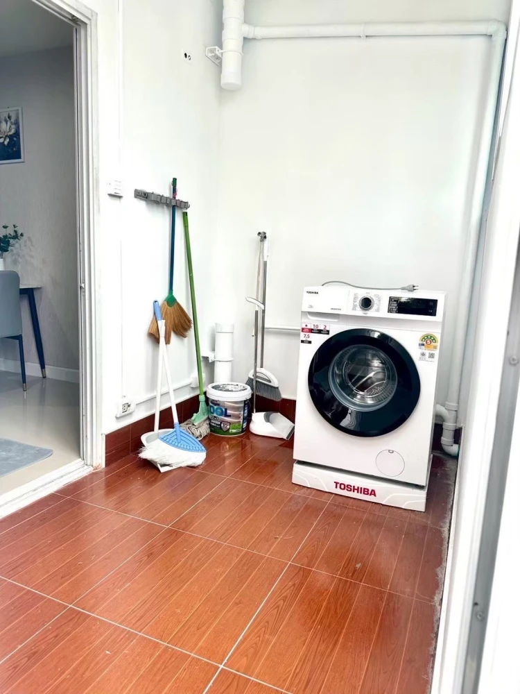 Metro Park Sathor for rent, nice and spacious room, hurry and reserve now before you miss out.