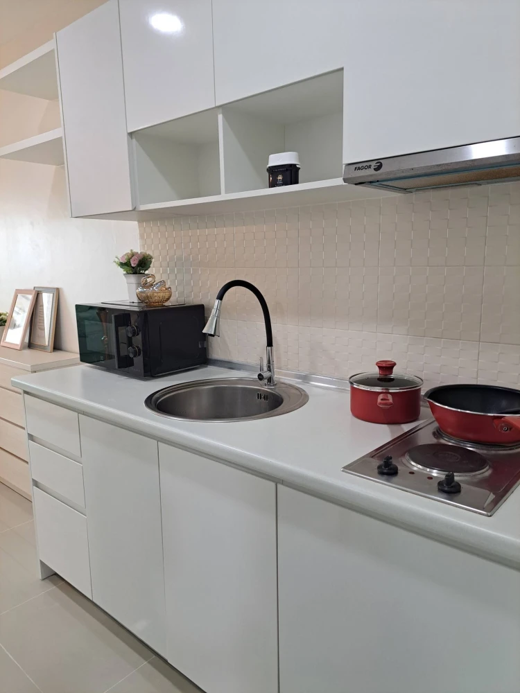Condo for rent at Metro Park Sathorn, 5th floor. Nice, fully furnished. Book now! Limited time offer!