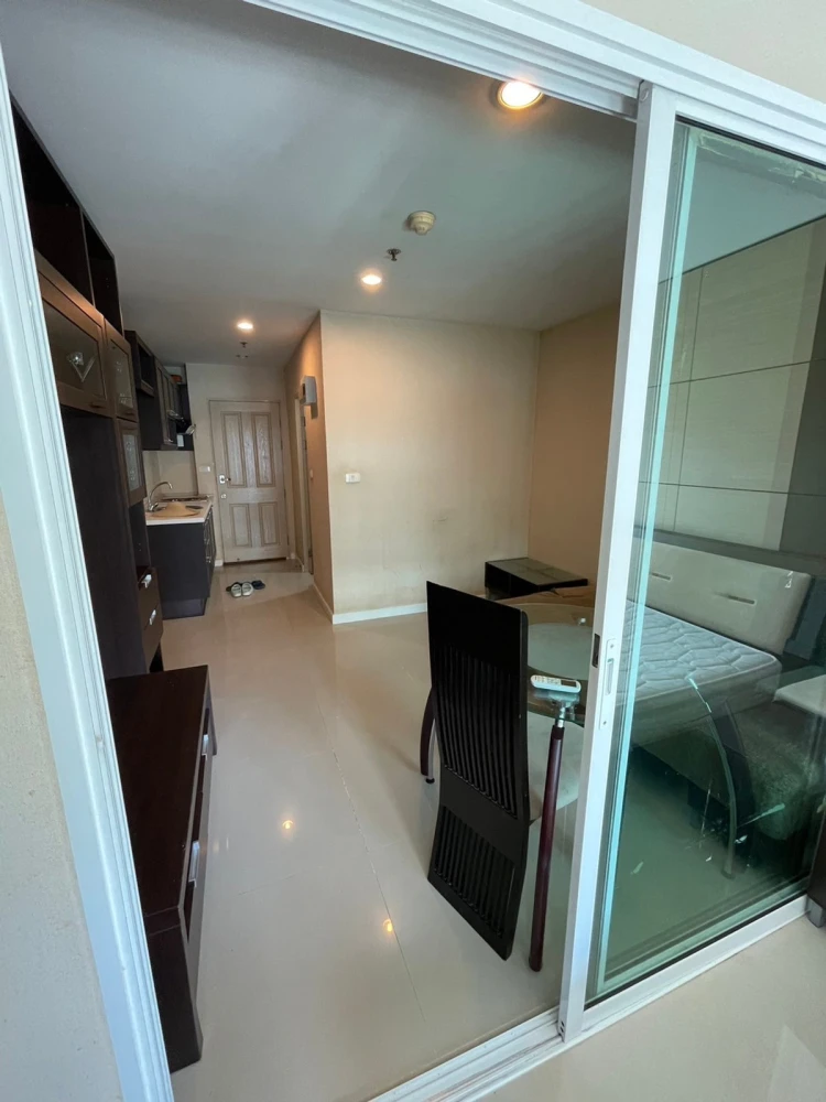 For rent: Metro Park Sathorn, 6th floor, fully furnished unit. Book now! Don't miss out! Act fast!