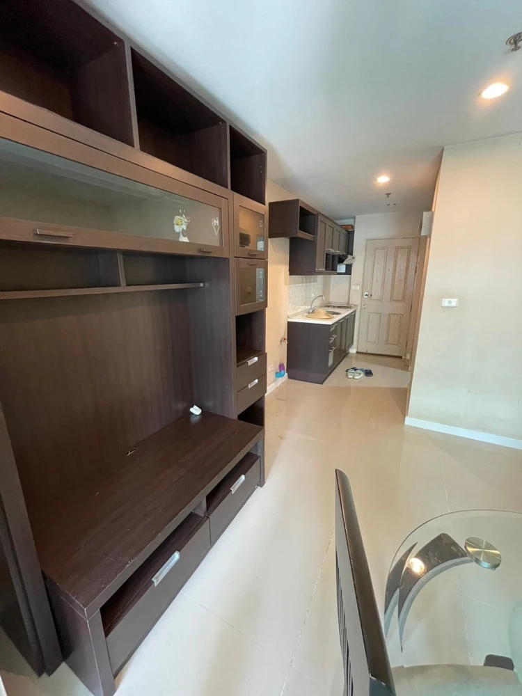 For rent: Metro Park Sathorn, 6th floor, fully furnished unit. Book now! Don't miss out! Act fast!