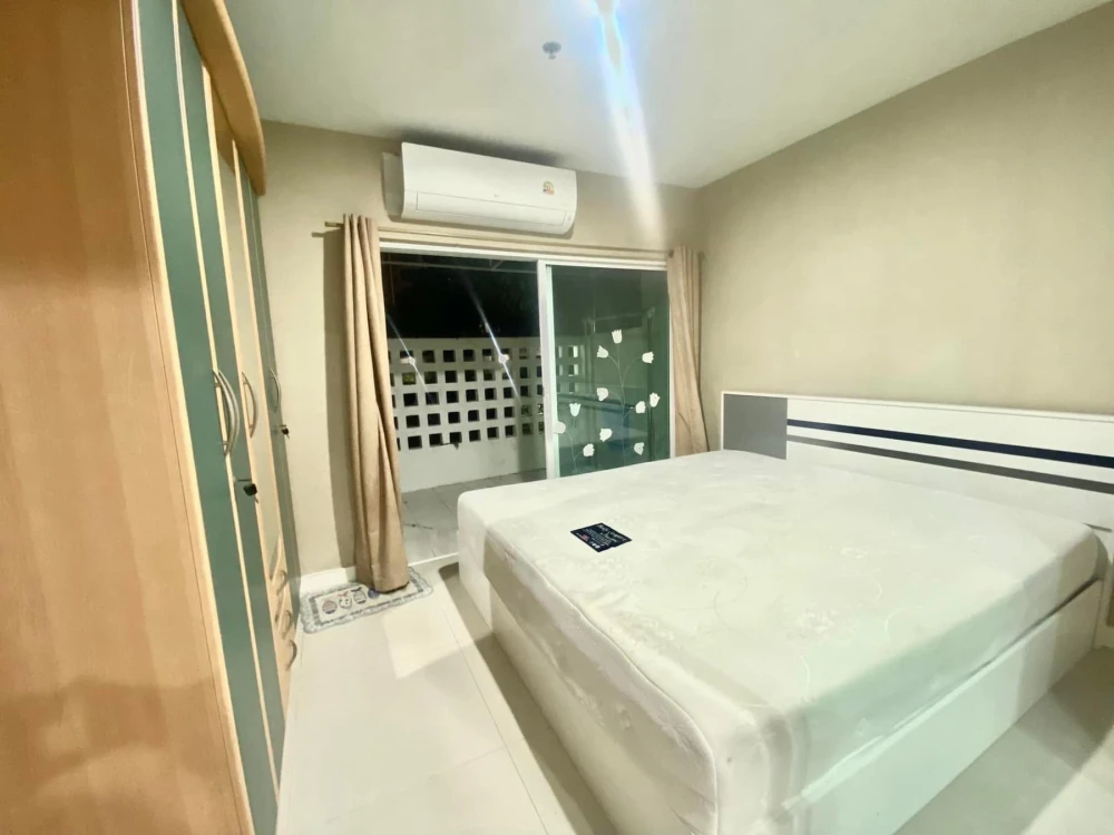 For rent: Metro Park Sathorn, 1st floor unit. Easy access. Affordable price. Book now!