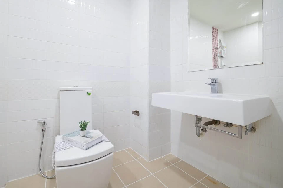 For rent: Metro Park Sathorn, fully furnished, ready to move in, affordable price. Beautiful rooms like this are hard to find, book now!
