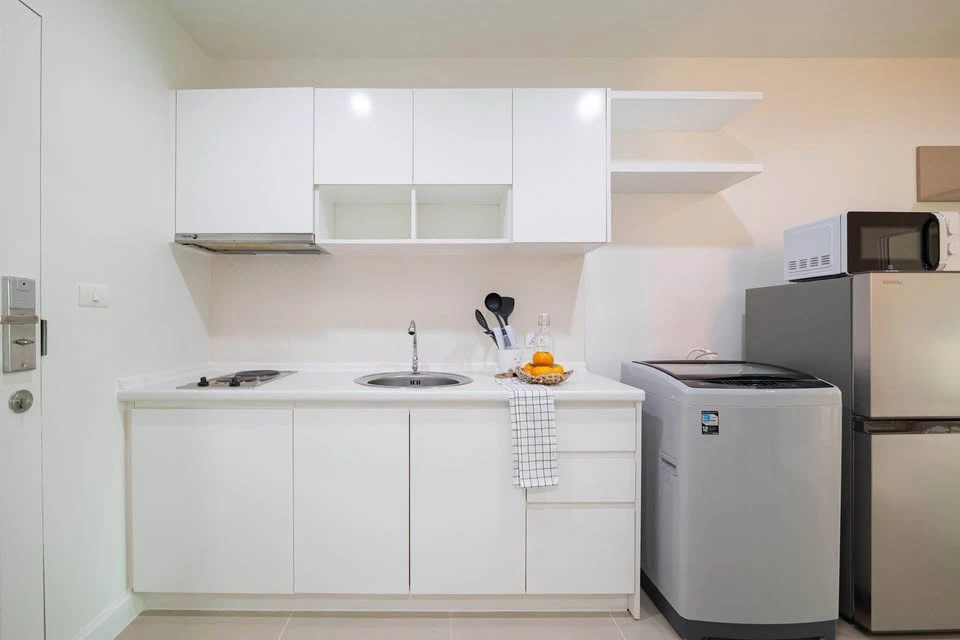 For rent: Metro Park Sathorn, fully furnished, ready to move in, affordable price. Beautiful rooms like this are hard to find, book now!