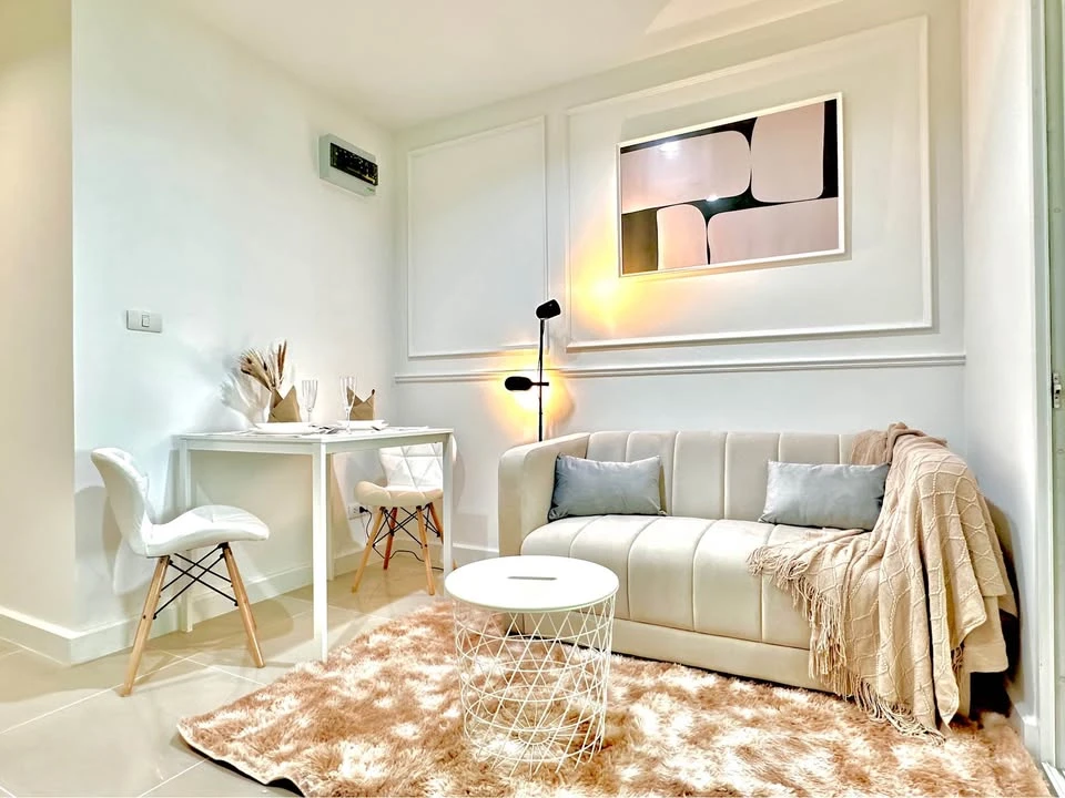 For rent: Metro Park Sathorn Phase 3, Building G, 5th floor. Perfect height, pleasant garden view. Book now, don't miss out!