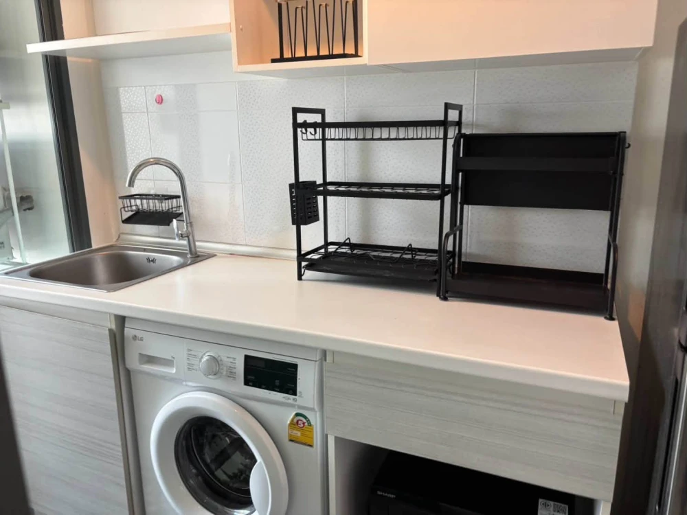 For Rent: Metro Sky Prachachuen, 20th floor. Beautiful, fully furnished unit—book now if interested.