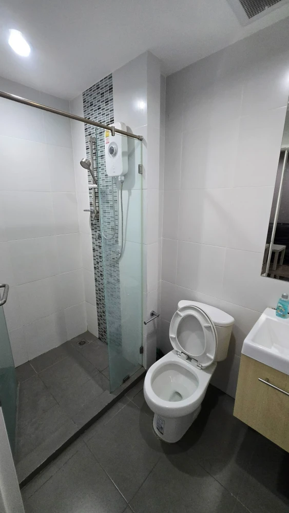 For rent: Metro Sky Prachachuen, 9th floor, fully furnished, nice to live in, reserve now before it's gone.