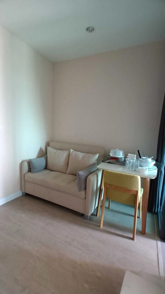 For rent: Metro Sky Prachachuen, a nice room with complete furniture and electrical appliances at a great price. Don't miss it.