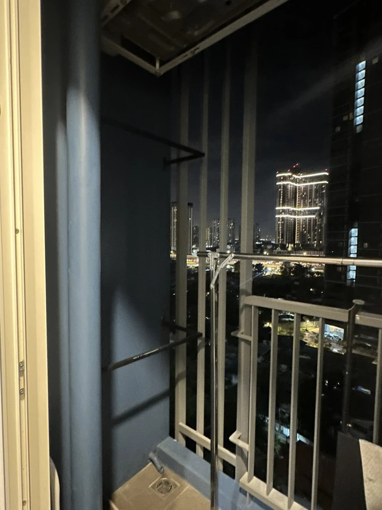 For rent: Metro Sky Wutthakat, 1 bedroom, 1 bathroom, fully furnished, just bring your bags and move in!