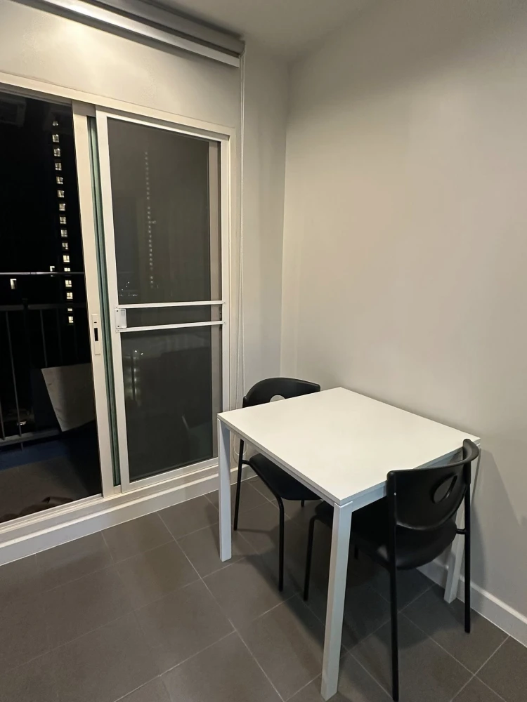 For rent: Metro Sky Wutthakat, 1 bedroom, 1 bathroom, fully furnished, just bring your bags and move in!