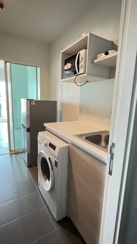 For rent: Metro Sky Wutthakat, 22nd floor. Beautiful room, fully furnished. Book now!