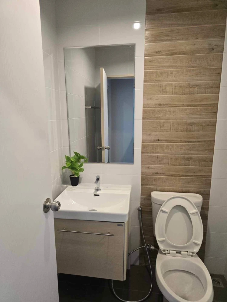 Metro Sky Wutthakat for rent, high floor, fully furnished + complete electrical appliances, hurry and reserve now!