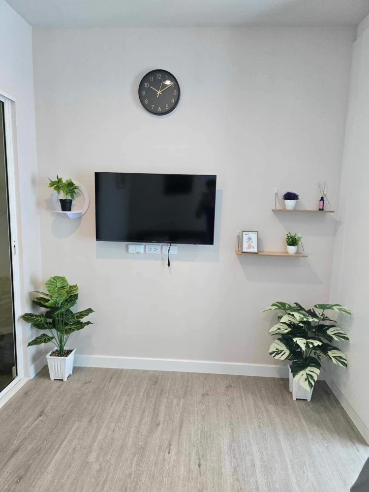 Metro Sky Wutthakat for rent, high floor, fully furnished + complete electrical appliances, hurry and reserve now!