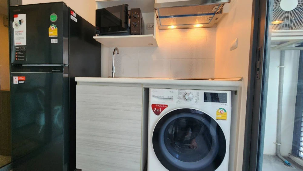 Metro Sky Prachachuen for rent, ready to move in, furnished + appliances included, hurry and reserve now before it's too late.