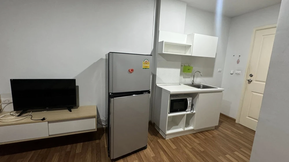 For rent: Miami Bangpu, ready to move in, affordable price, just bring your own luggage and move in. Hurry and book now!