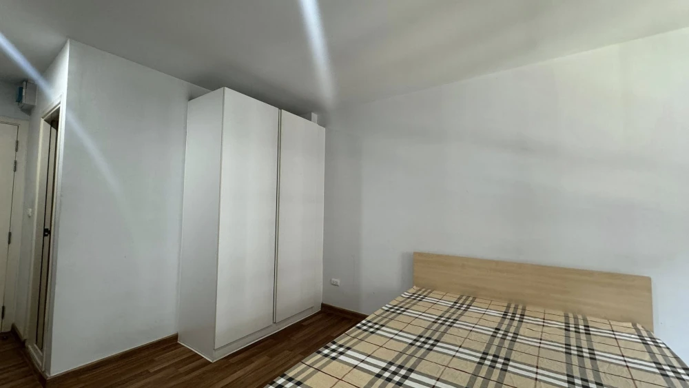 For rent: Miami Bangpu, ready to move in, affordable price, just bring your own luggage and move in. Hurry and book now!