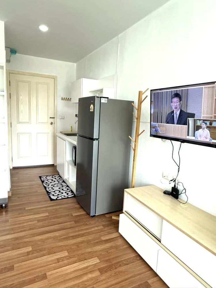 For rent: Miami Bangpu, corner unit, private, 5th floor (top floor, private garden view), at an unbeatable price. Don't miss out!