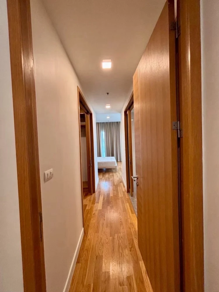 For Rent: Millennium Residence (Sukhumvit 16), 19th floor, fully furnished. Act fast—book now!