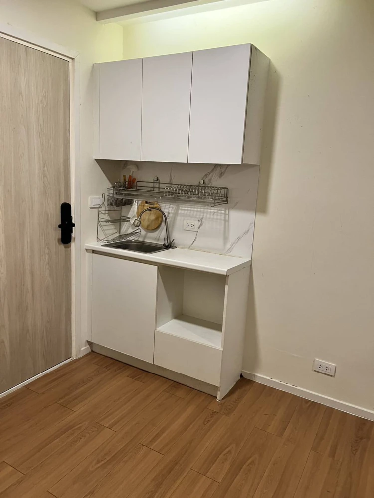 For rent: Modern Condo The Forest Rama 2-Eakchai, well-separated rooms, great price, hurry and reserve now.