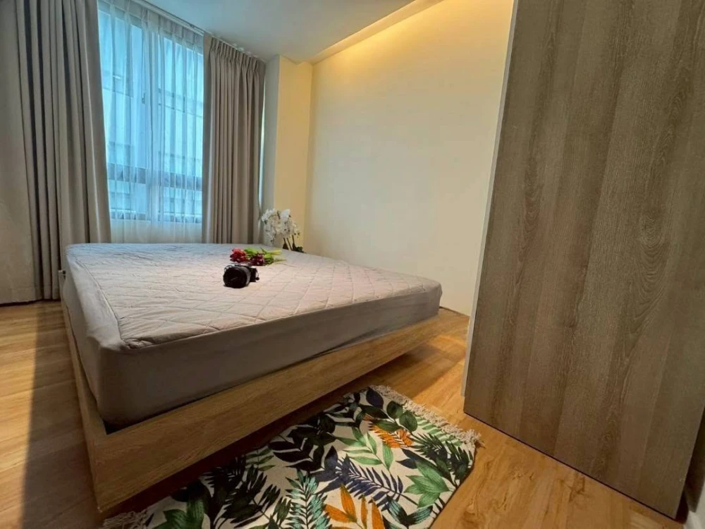 Modern condo for rent, Charansanitwong 79, Modern Luxury building, corner unit with glass partition to balcony, fully furnished and equipped with appl images