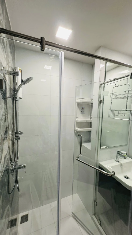 For rent: Modiz Avantgarde studio apartment, fully furnished and ready to move in. Just bring your suitcase!