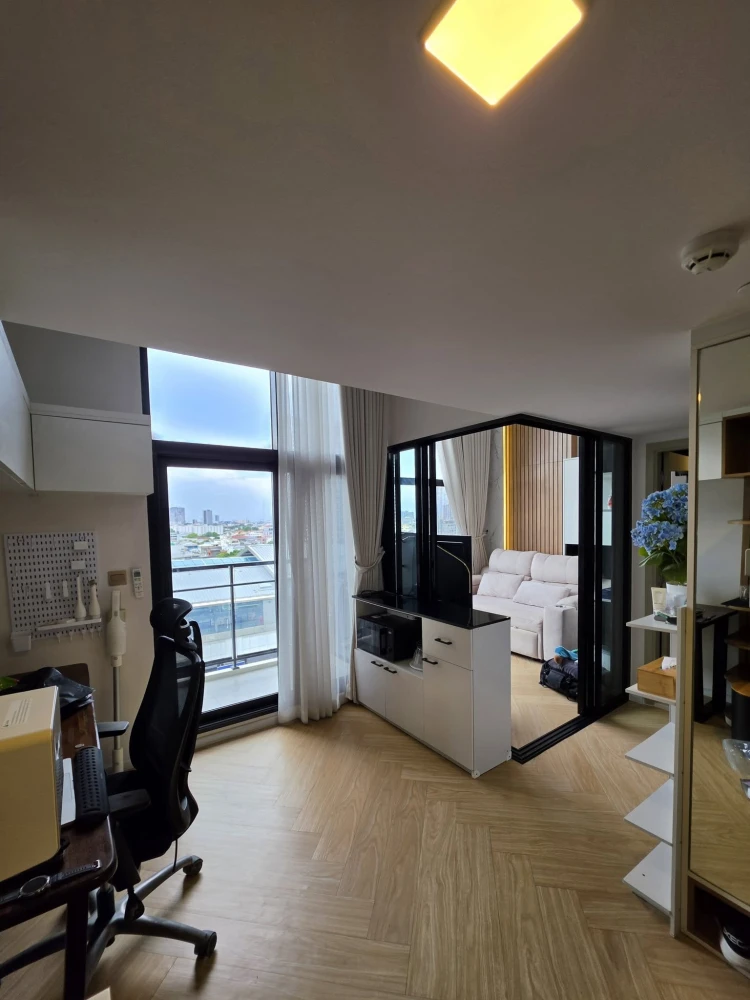 For rent: Modiz Collection Bangpho, beautifully decorated room with complete furniture and appliances. Just bring your suitcase and move in!
