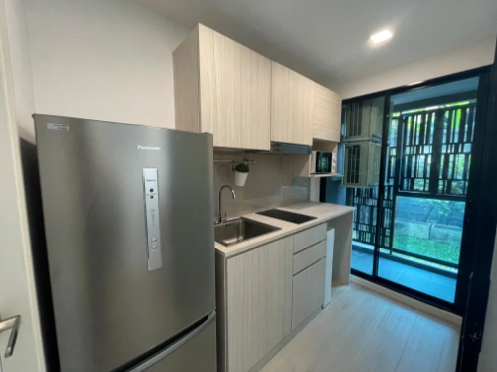 For rent: Modiz Ratchada 32, 1st floor, fully furnished unit, ready to move in. Book now, don't wait!