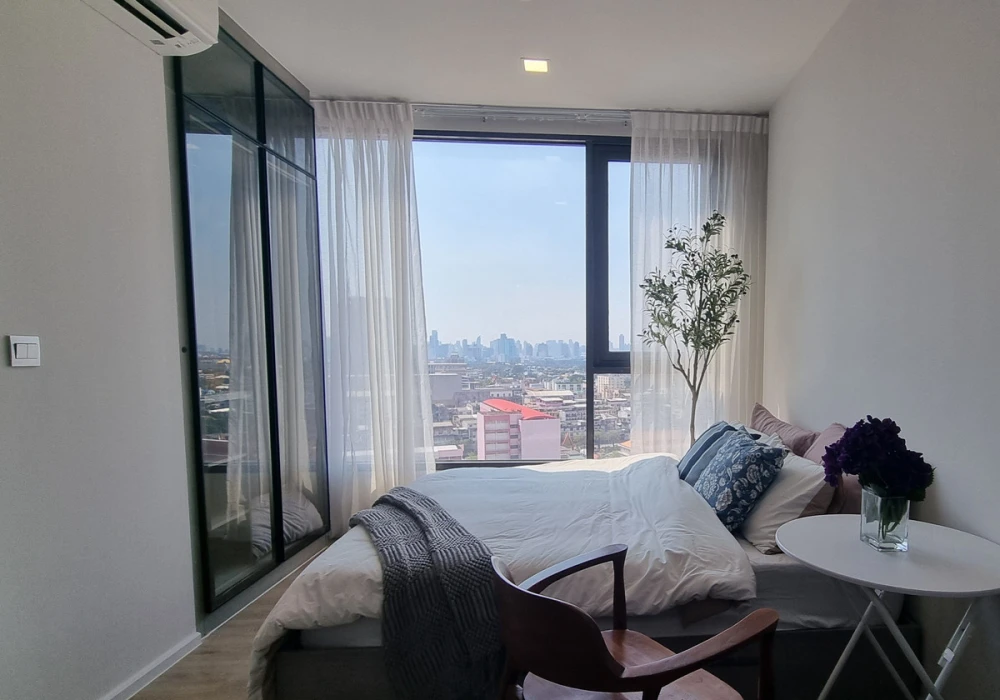 For rent: Modiz Rhyme Ramkhamhaeng, 14th floor, fully furnished, very livable. Book now!
