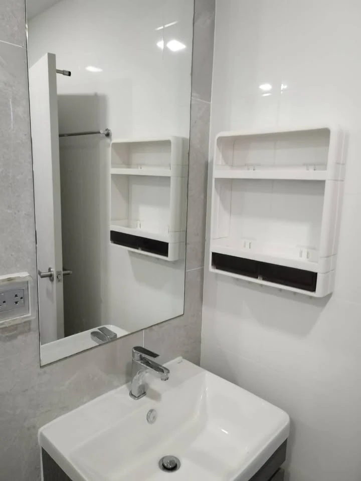For rent: Modiz Rhyme Ramkhamhaeng, high floor unit, fully furnished. Book now!