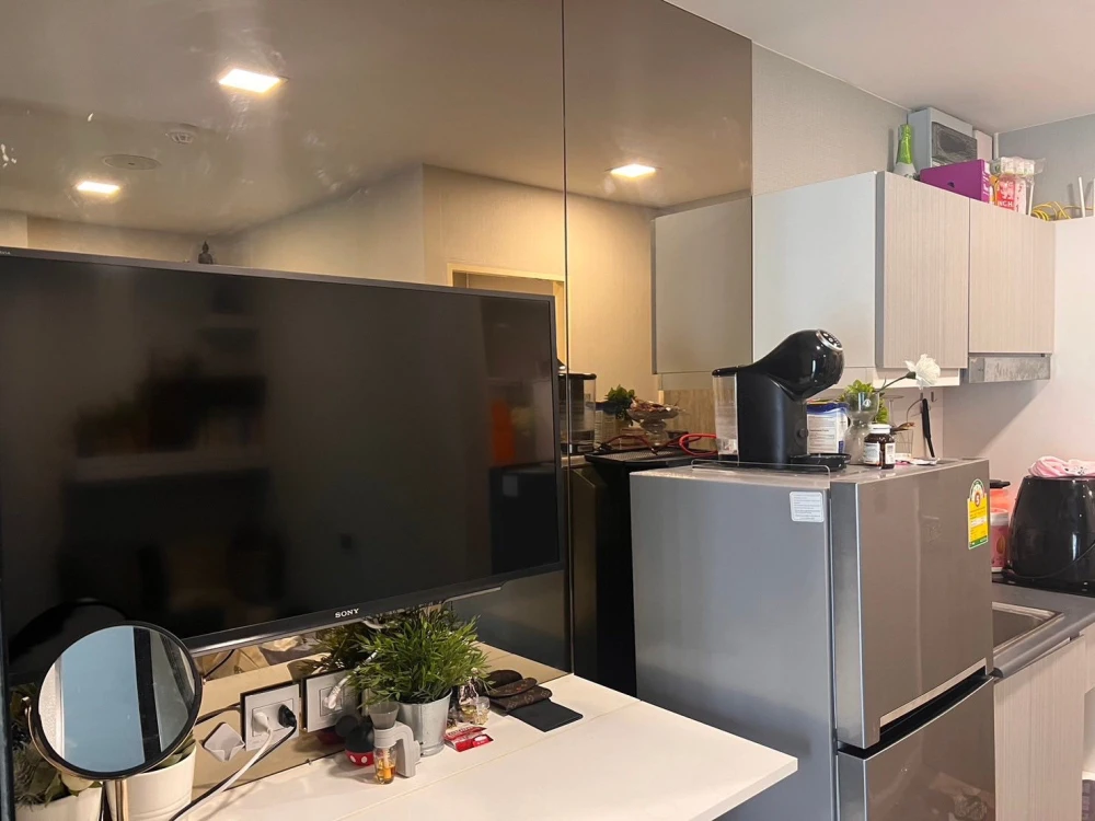 For rent: Modiz Station, a lovely room with complete furniture and appliances. Just bring your bags and move in!