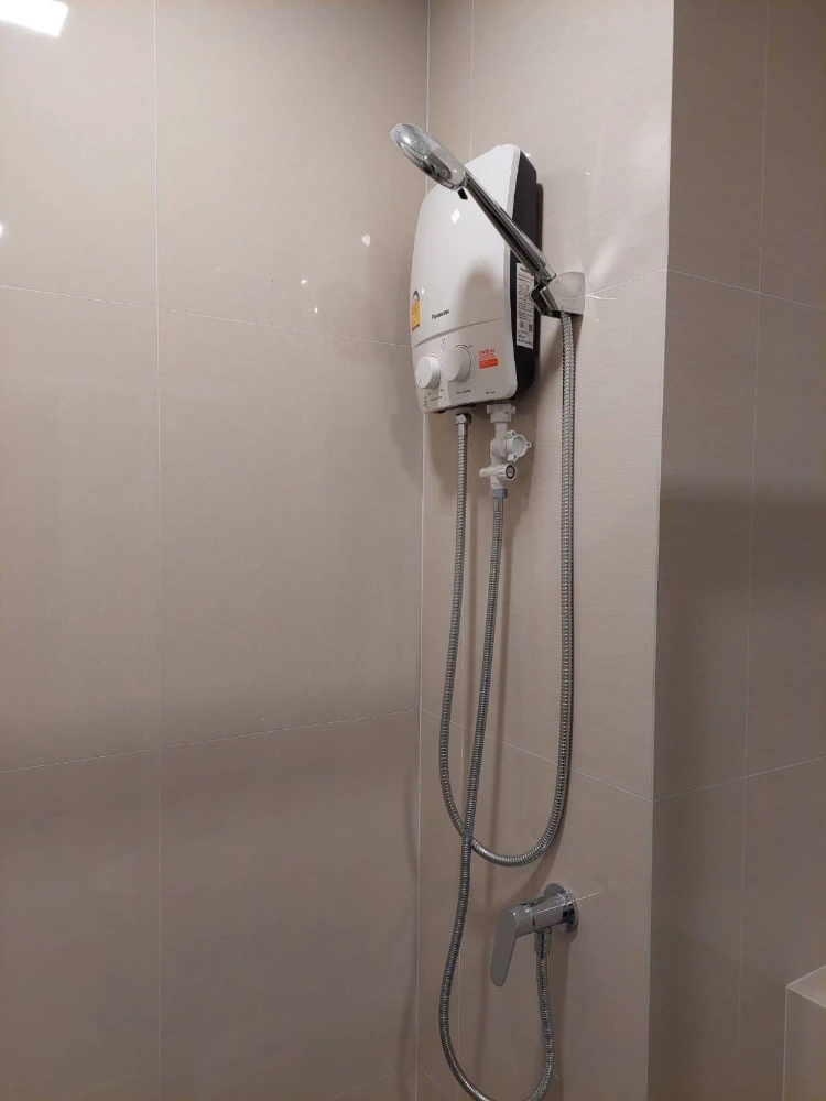 For rent: Modiz Sukhumvit 50, 14th floor. Nice, fully furnished unit. Book now! Limited time offer!