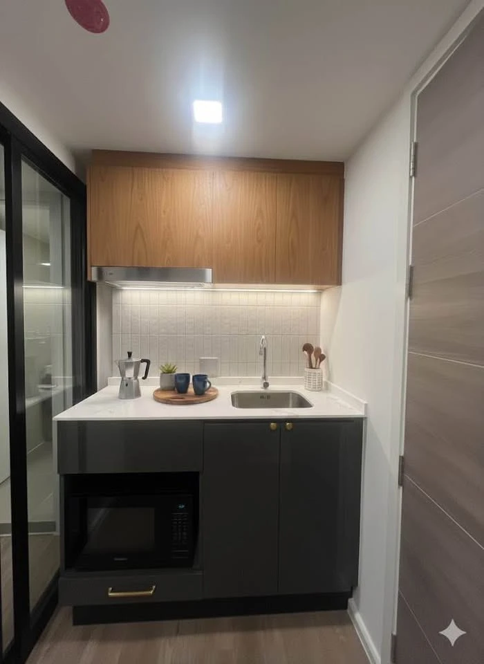 For rent: Modiz Sukhumvit 50, spacious room, comfortable living, high floor, furnished + appliances ready, hurry and reserve now!