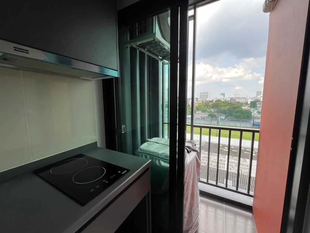 Monte Rama 9 for rent, 6th floor, nice room, comes with complete decorations. If interested, hurry and reserve now.