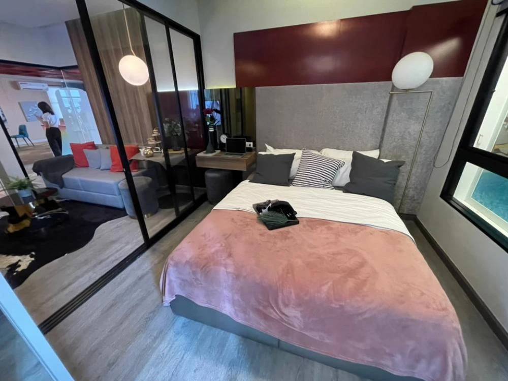For rent: Monte Rangsit, 3rd floor, swimming pool view, fully furnished and equipped with appliances. Reserve now, hurry!
