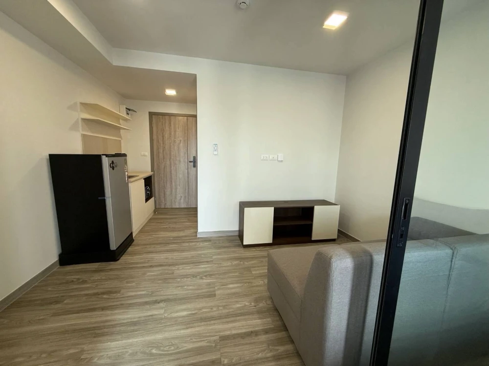 For rent: Monte' RSU, 3rd floor, separate room, fully furnished, book now, don't miss out.