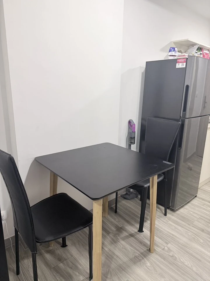 For rent: Monte' RSU, 4th floor, partitioned room, fully furnished, ready to move in. If interested, hurry and reserve now. Don't miss out!