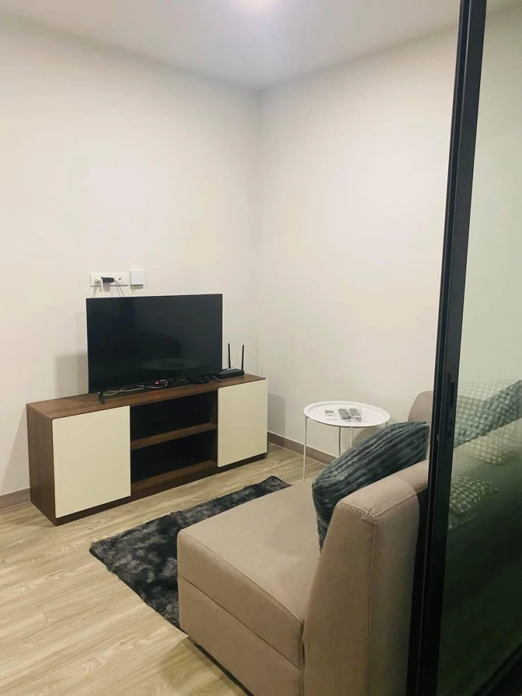 For rent: Monte' RSU, 5th floor, corner room, fully furnished, ready to move in. If interested, hurry and reserve now!