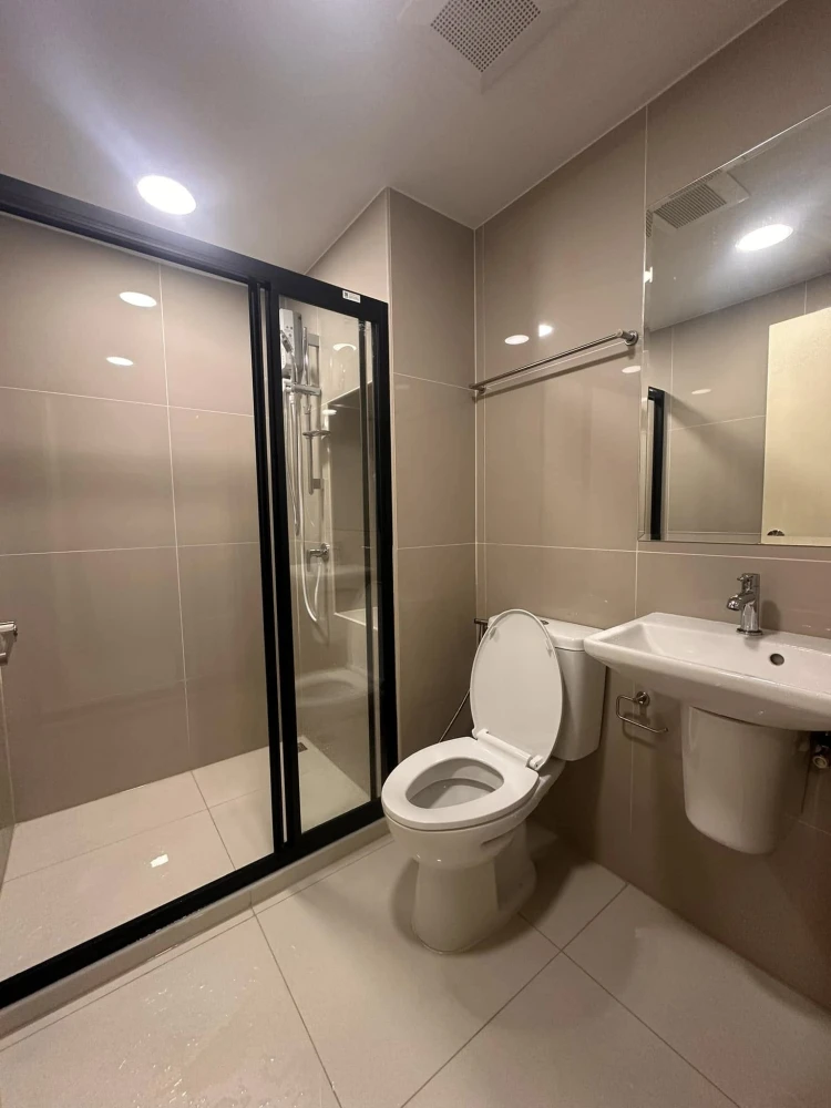 For rent: Monte' RSU, 6th floor, outside view, fully furnished room, ready to move in, hurry and reserve now before it's gone.