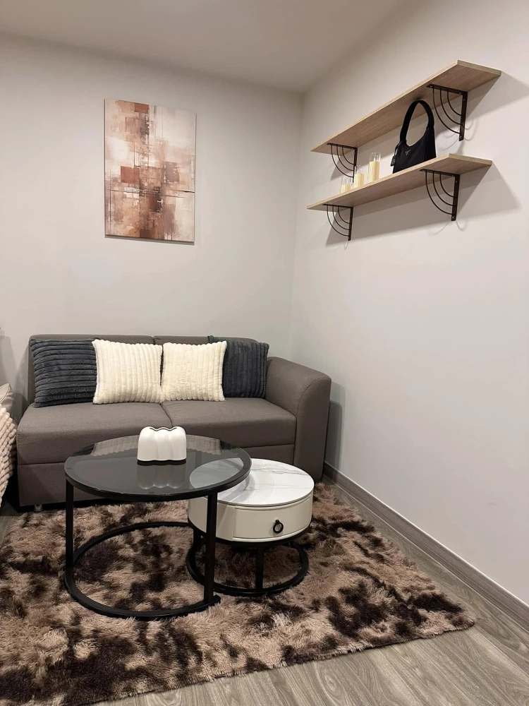 For rent: Monte' RSU, 6th floor, outside view, fully furnished room, ready to move in, hurry and reserve now before it's gone.