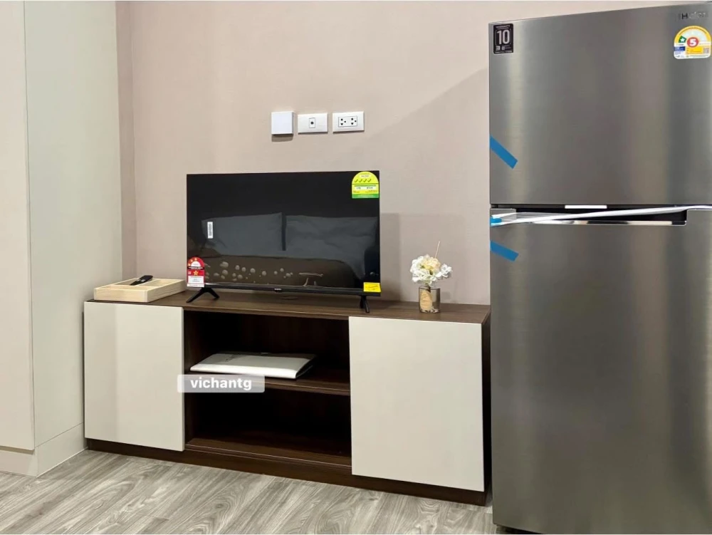 For rent: Monte' RSU, 6th floor, fully furnished, nice room, just bring your bag, hurry!