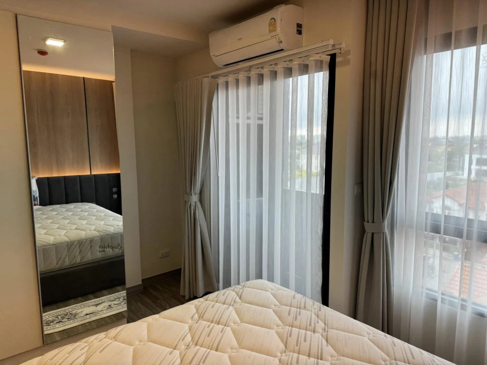 For rent: Monte' RSU, 6th floor, fully furnished room, just bring your bag and move in. Interested? Book now!