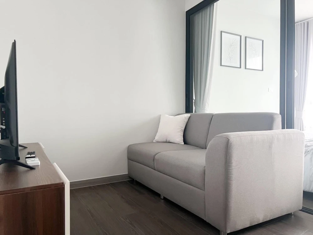 For rent: Monte' RSU, 6th floor, beautifully decorated room, nice to live in. If interested, hurry and reserve now. Don't miss out. Hurry!