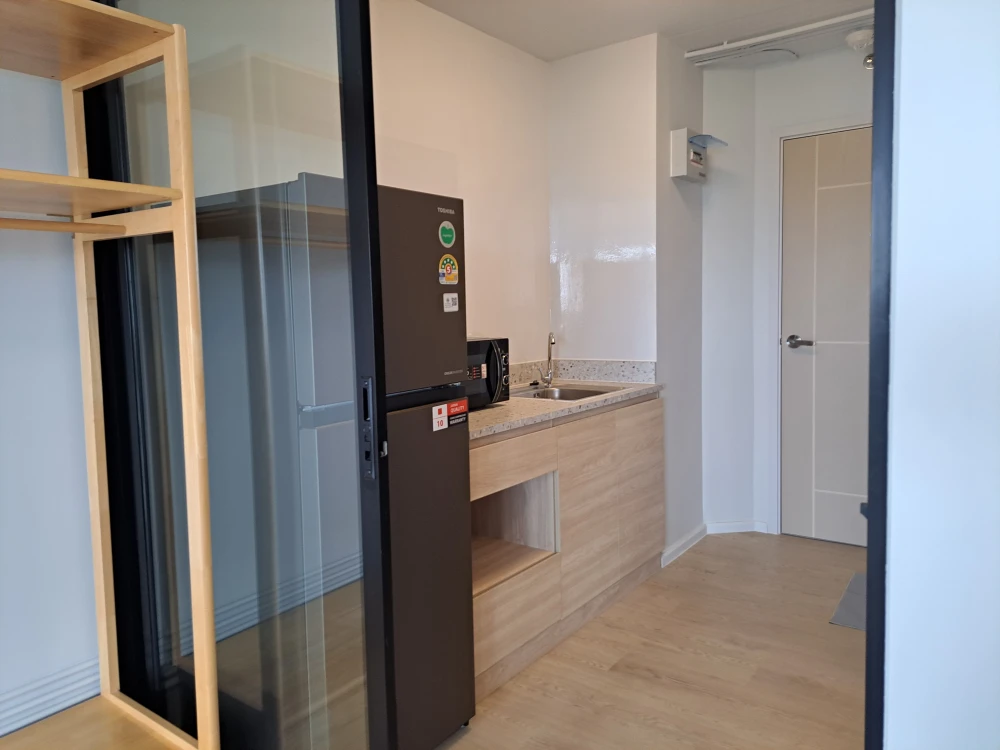 For rent: Mori Condominium, Muang Thong Thani, 9th floor, fully furnished, very livable. Book now!
