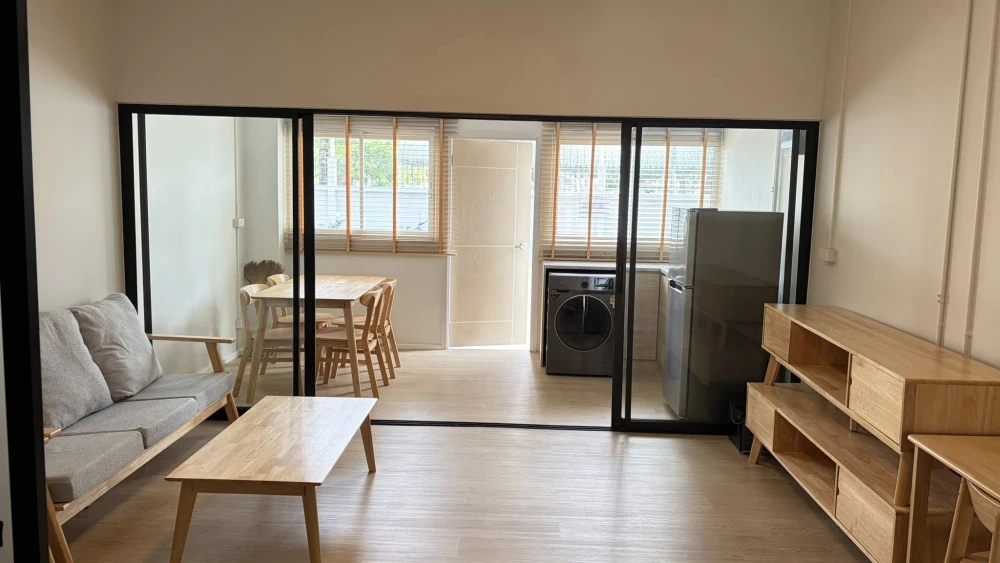 For rent: Mori Condominium, Muang Thong Thani. Spacious room, ready to move in, fully furnished. Book now!