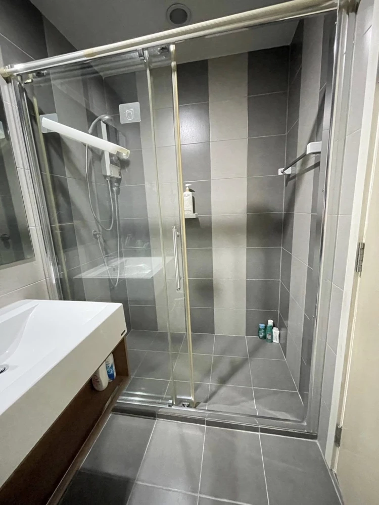 Motif Condo for rent, Sathorn-Wongwian Yai, ready to move in, fully furnished, reserve now.