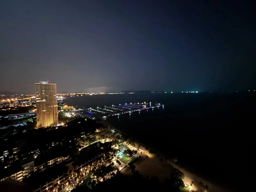 ให้เช่า Movenpick White Sand Beach ห้องชั้นสูง เฟอร์พร้อม กว้างขวางอยู่สบาย จองเลย
