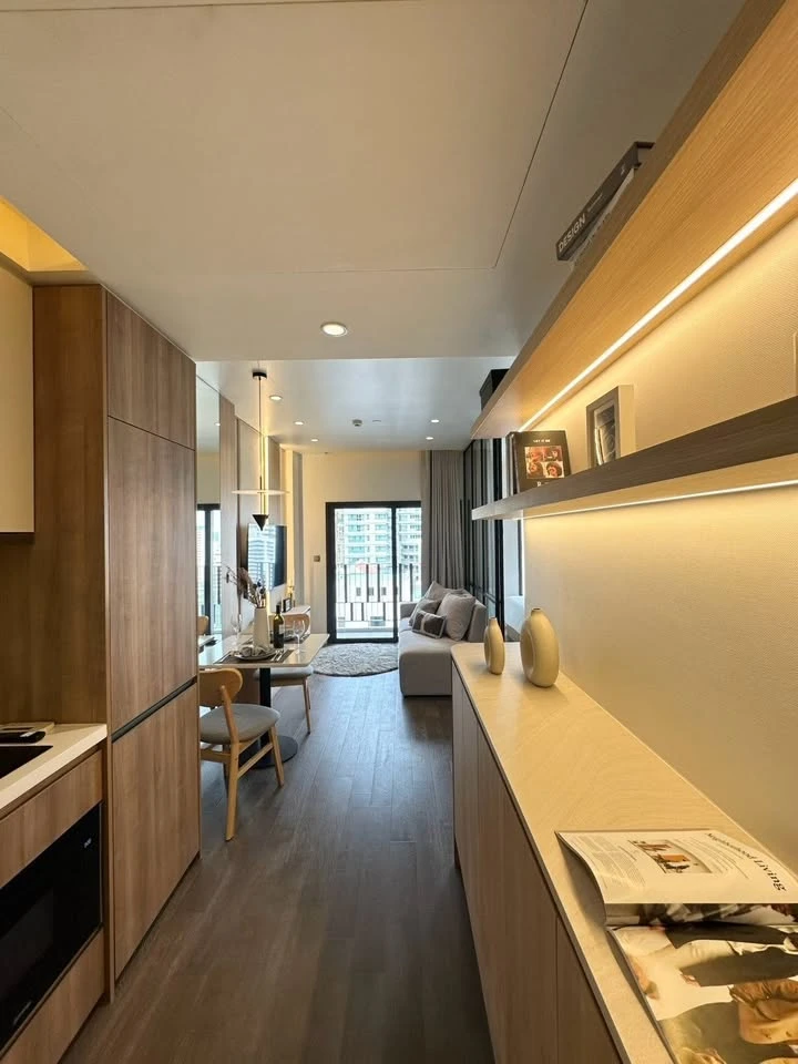 For rent: MUNIQ Sukhumvit 23, pet friendly, unblocked view, built-in furniture, complete electrical appliances, ready to move in